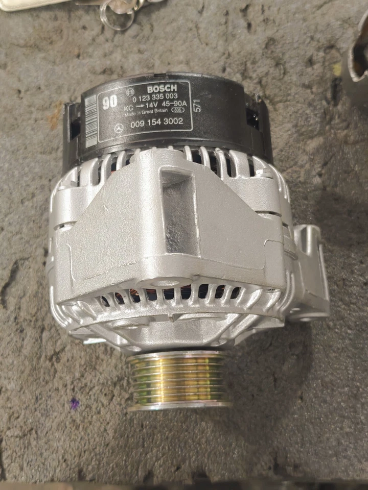 New Alternator For Mercedes 2.2 2.3 2.8 3.0 C280 C220 C230 E300 E320 - Image 1 of 3