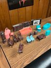 VINTAGE LOT OF 19 PIECES OF PLASTICO DOLLHOUSE FURNITURE -CLOCK COUCH TABLE TUB