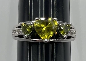 Gold Green Peridot CZ Triple Heart Sterling Silver Ring Size 7.25 Women - Picture 1 of 7
