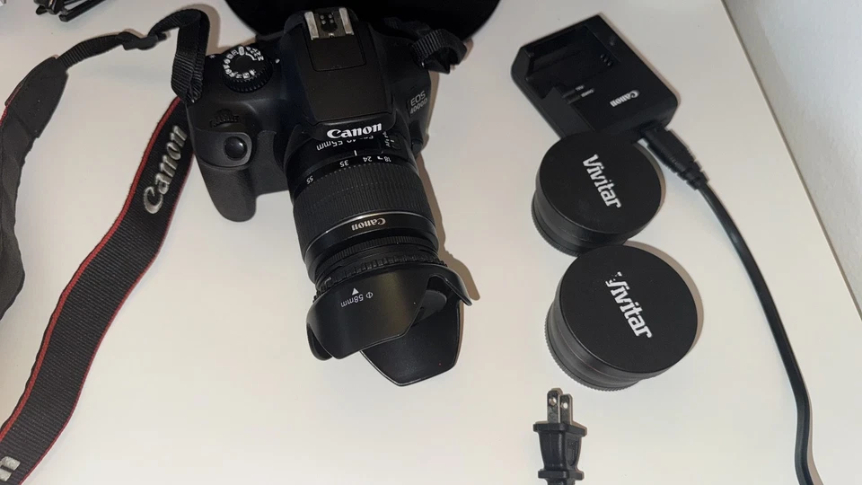 Cámara digital Canon EOS 4000D SLR - (Kit con EF-S 18-55 mm f/3,5-5,6 DC III... Foto 1 de 1