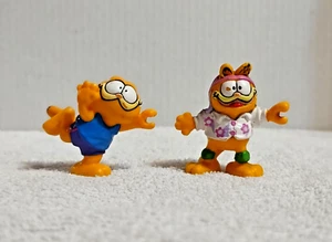 Vintage Garfield PVC Figures 1981 China Set of Two - Picture 1 of 5