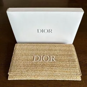 Christian Dior Novelty 2023 Pouch Clutch Rattan Beige 23cm x 14cm Limited Clutch - Picture 1 of 5