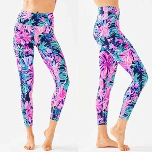 Leggings Lilly Pulitzer Luxletic tiro alto fin de semana en Multi Garden Get Away XS - Imagen 1 de 5