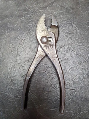 Vintage Red Devil Slip Joint Pliers 3826 - Image 1 of 4