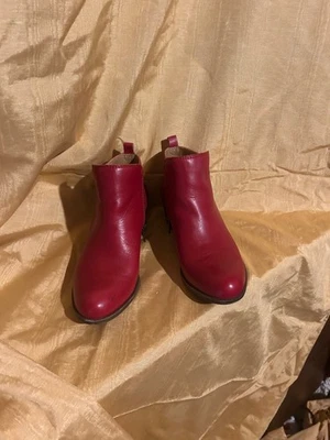 Lucky Brand striking red  ankle  boots  zip both sides  sz 8  excellent conditio - Image 1 of 4