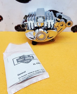 HARLEY DAVIDSON SPORTSTER FRONT RIGHT BRAKE CALIPER XL 1200 ROADSTER 1200R OEM - Image 1 of 4