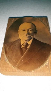 DISTINGUISHED MAN DAGUERREOTYPE (MOUNTED ON WOOD BLOCK) 3.5 x 2.5 Inches LOOK! - Picture 1 of 8
