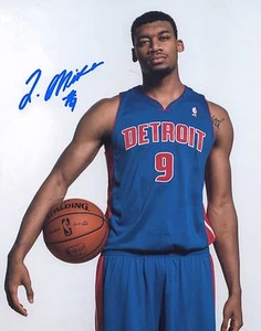 FOTO 8" X 10" PISTONI DETROIT FIRMATI TONY MITCHELL CON CERTIFICATO DI AUTENTICITÀ - Foto 1 di 1