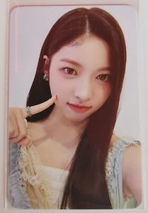 RESCENE MAY 1st DEBUT POP UP EXCLUSIVE LIMITED SPECIAL PHOTOCARD PTC - Picture 1 of 2