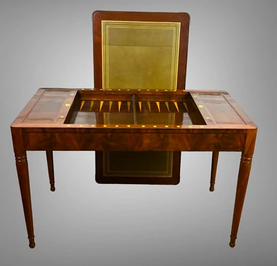 TABLE  " TRIC TRAC " EPOQUE RESTAURATION 1820 EN ACAJOU DE CUBA / TABLE A JEUX - Photo 1/4