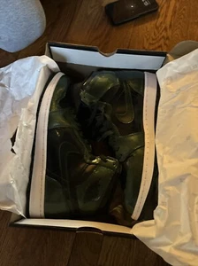 Jordan One Retro High Grove green - Picture 1 of 7