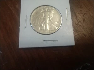 1942 P LIBERTY Half Dollar. GET THE ONE IN THE PICTURE, Free Shipping(DW-7-157) - Picture 1 of 2