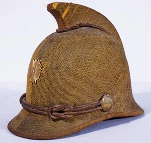 Vintage M. C.  Lilley & Co. Lightweight Helmet - pre 1925 - Peruvian crest - Picture 1 of 4