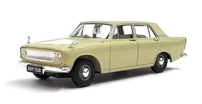 Vanguards 1/43 Scale VA06000 - Ford Zephyr 4 Mk3 - Lime Green - Image 1 of 4