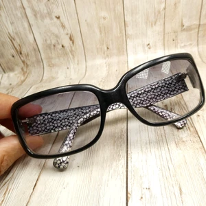Gafas de sol Coach negras brillantes plateadas degradadas - Delphine S443 57-17-125 - Imagen 1 de 20