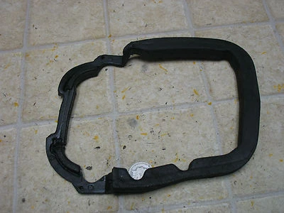 1988 88 US MARINE FORCE 50HP 50 HP SUPPORT PLATE SEAL - Image 1 of 4