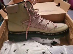 Dr. Martens Damen-Kämme mit 6 Krawatten Stiefel Mode - Bild 1 von 3