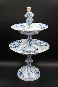 Meissen Centerpiec Two Tiered Porcelain Dessert Stand with Figurin Blue Onion - Picture 1 of 16