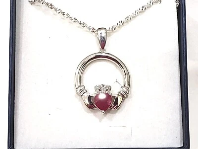 Colgante Rubí Claddagh en Platino sobre Plata de Ley 925 1,75 cts 20 en Cadena Foto 1 de 4