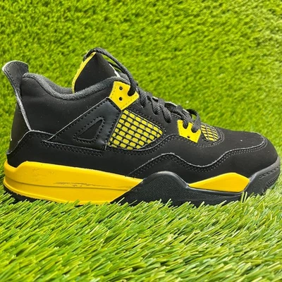Nike Air Jordan 4 Retro Boys Size 3Y Black Athletic Basketball Shoes Sneakers - Image 1 of 4