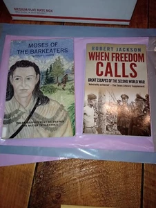 Lot 2 Military Books - Bild 1 von 2