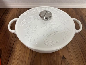 Le Creuset Marmite Oliva Rama Relieve 28cm 11in 5 1/4qtOlla Algodón Blanco 257253G - Imagen 1 de 11