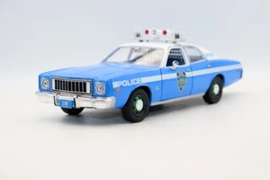 Greenlight 1/24 1975 Plymouth Fury New York Police Car Models Gifts Diecast Toys - Picture 1 of 19