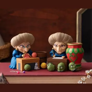 Studio Ghibli Spirited Away Figure Pen Holder Yubaba & Zeniba set New - Picture 1 of 5
