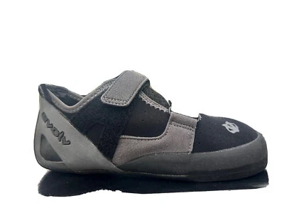 Evolv DEFY (Negro/Gris) EE. UU. Talla 9,5 (M) Talla 11 (W) - Usado en interiores solo 2 veces Foto 1 de 4