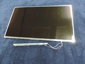 Sharp LQ164M1LA4A LCD SCREEN - Picture 1 of 10