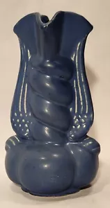 Vintage NILOAK Pottery Winged Victory Twist Vase-White Detailing- Matt Blue 6.5" - Picture 1 of 15