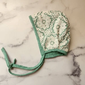 A Path Less Raveled cream floral lace reversible seafoam green bonnet girls 2-6 - Picture 1 of 3