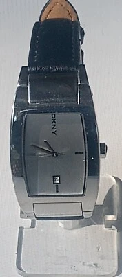 Reloj Pulsera DKNY Vintage Correa Cuero Analógico Negro Dail con Fecha Foto 1 de 4