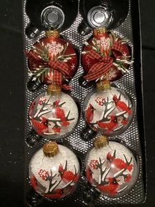 Juego de 4 + 2 adornos de vidrio rojo cardenal pájaro rojo nevado - Imagen 1 de 10