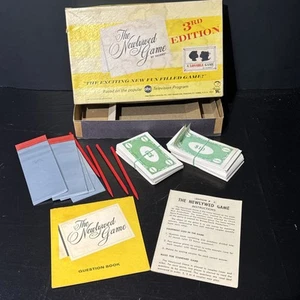 VTG Hasbro The Newlywed Game 3rd Edition 1969 A Lovable Game GUC Game Night - Picture 1 of 5