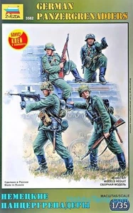 Zvezda 1/35 WW2 GERMAN PANZERGRENADIERS - Picture 1 of 3