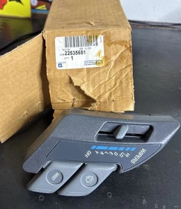 Genuine GM Panel Assembly-Wsw & Wswa Switch 22535651 OEM NOS - Picture 1 of 8