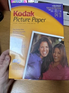 Papel fotográfico Kodak brillante A4 25 hojas para impresoras de inyección de tinta NUEVO SELLADO ENVÍO GRATUITO - Imagen 1 de 2