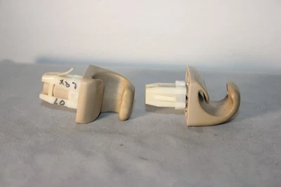 Lote x2 07 Lexus 05 Toyota Tacoma Highlander Rav4 Tundra Yaris parasol clip bronceado Foto 1 de 3