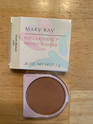 Mary Kay Powder Perfect Pressed Powder LIGHT BRONZE #1425 - Image 1 of 4