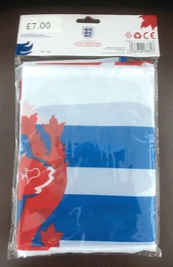 ENGLAND OFFIZIELLE FUSSBALL MERCHANDISE DREI LÖWEN UMHANG FLAGGE - Bild 1 von 5