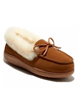 Dluxe by Dearfoams Women's Shearling Moc with Fur Casing Slippers - Chestnut 7 - Imagem 1 de 3