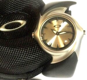 OAKLEY CRUSH 2.0 WATCH Honed Stainless Steel Case w/ Silver Sunburst Dial Rare