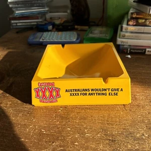 CASTLEMAINE XXXX HARD PLASTIC ASHTRAY BY PRAESIDIUM UNUSED OLD STOCK free P&P - Picture 1 of 14