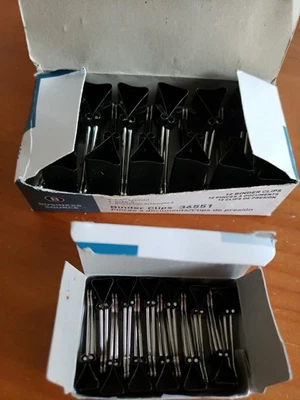 Lote de 24 clips de carpeta 2 tamaños 1 1/4 pulgadas y 3/4 pulgadas caja clips dañados en muy buena condición Foto 1 de 4