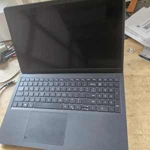 Dell Inspiron 15 3535 15.6" AMD Ryzen 7 7730U 16GB 512GB SSD Alimentación Táctil - Imagen 1 de 4