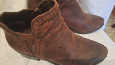 Baretraps Gerty женщин ботинок лодыжки ботинки коричневый размер 6,5 M Western отличном  - Изображение 1 из 4