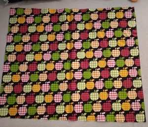 Gingham Apples fabric 276796 - Picture 1 of 1