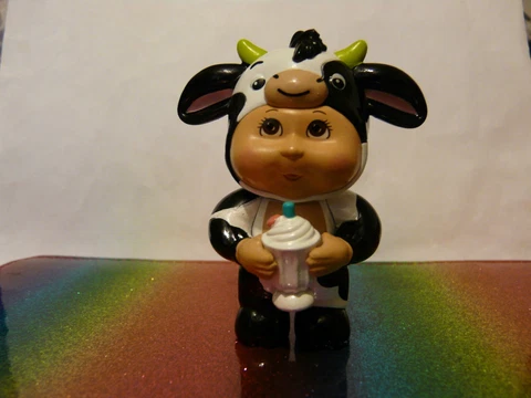 Cabbage Patch Kids CARMEN COW Mini Figure Cover