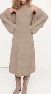 NWT Banana Republic RT$250 Beige Boucle Ribbed Merino-Wool Midi Sweater Dress PL - Picture 1 of 7